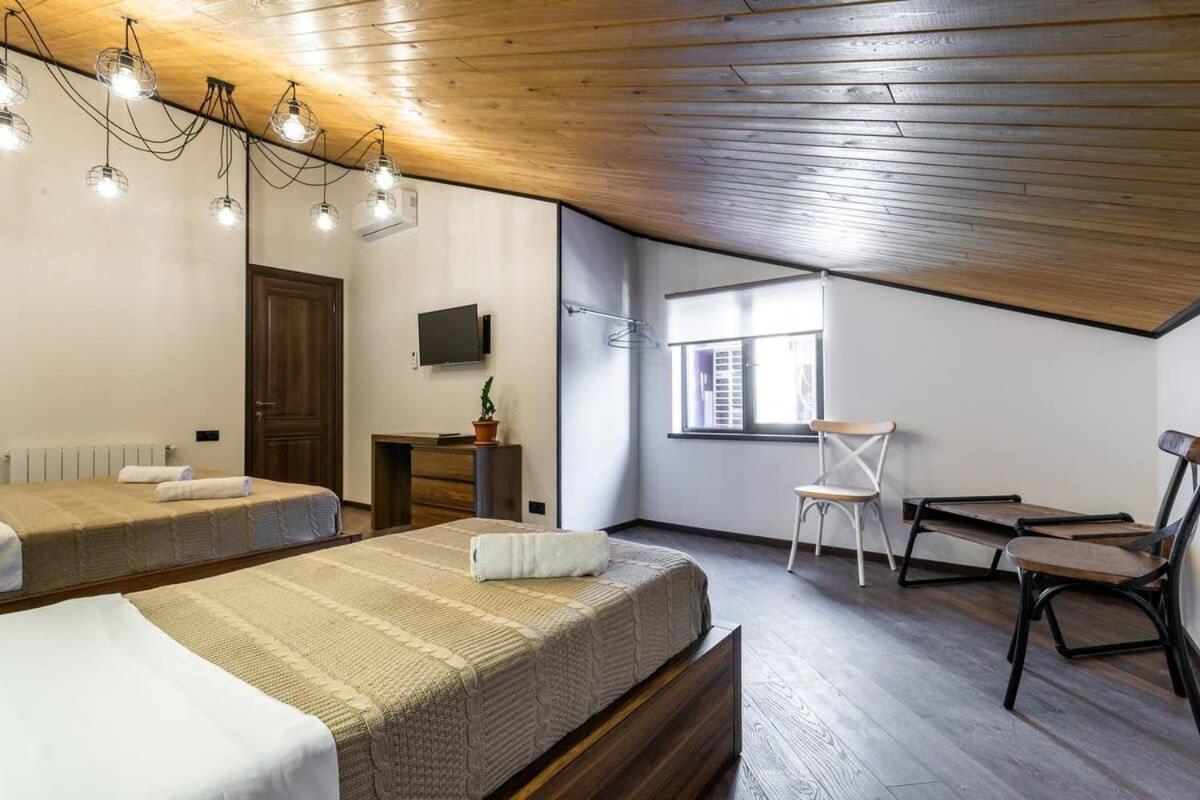 3Br Apt W Huge Terrace & Magnificent Views Тбилиси Экстерьер фото